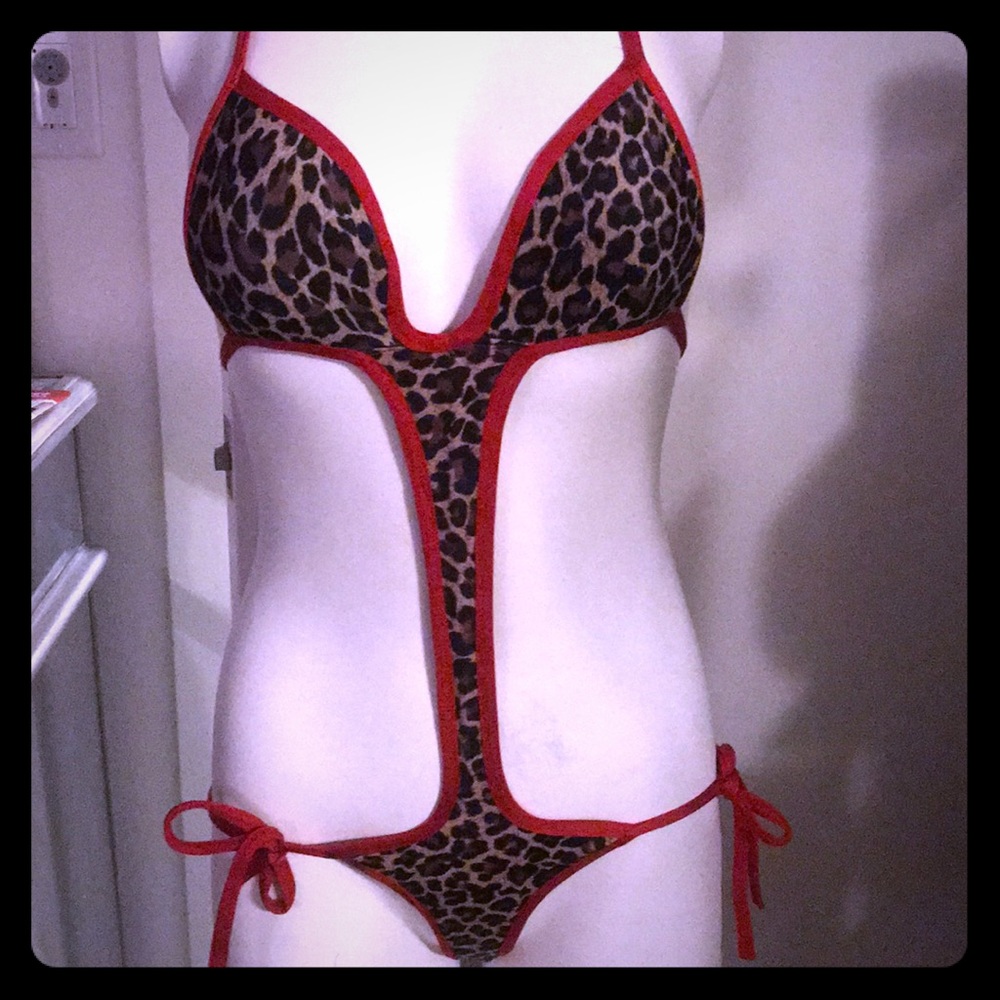 Scrunch butt monokini